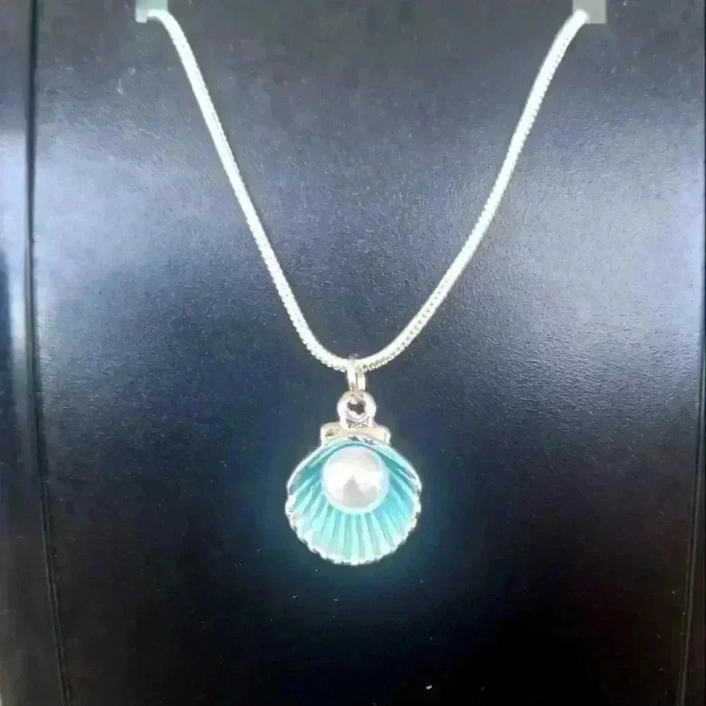 18 inch necklace